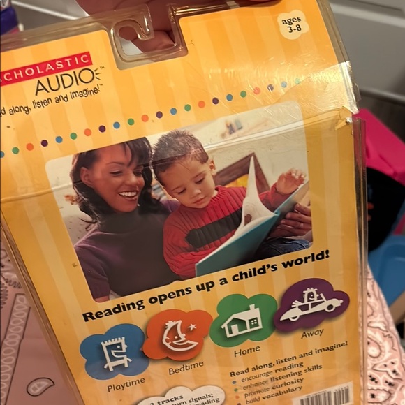 Vintage unopened Clifford Takes a Trip Audio Book 2006 - Picture 3 of 4